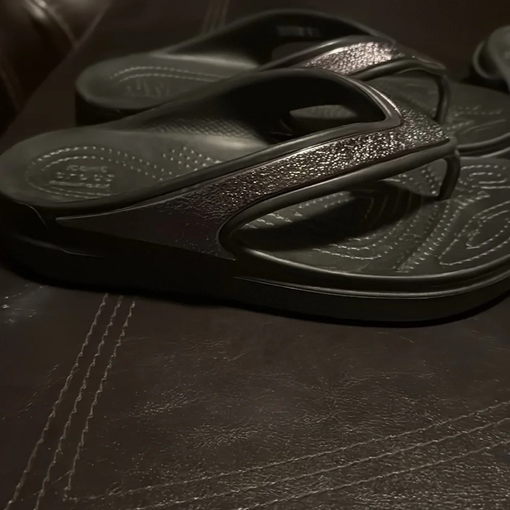 Croc sandals - Picture 2 of 3